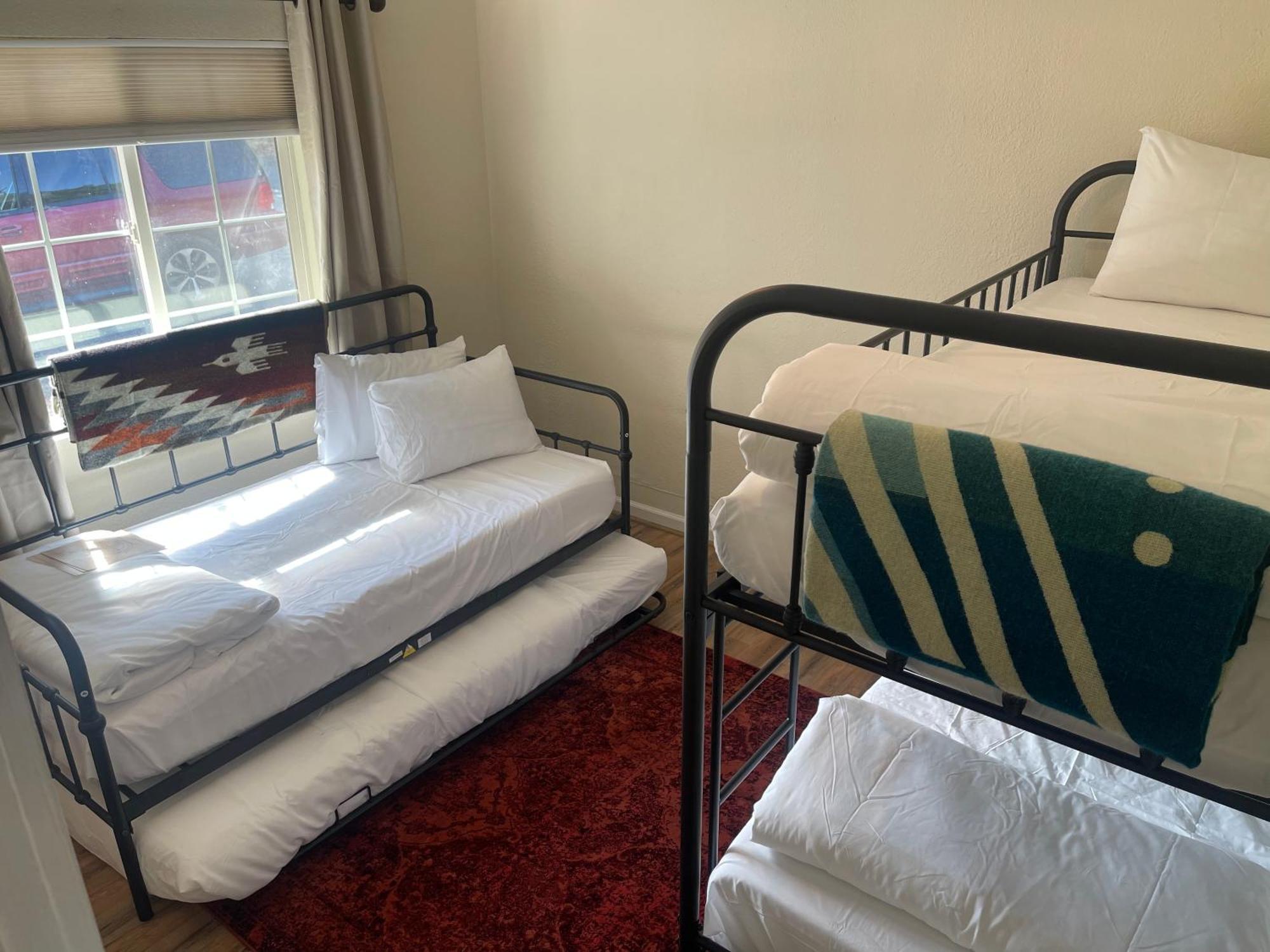 Yosemite Basecamp 3*